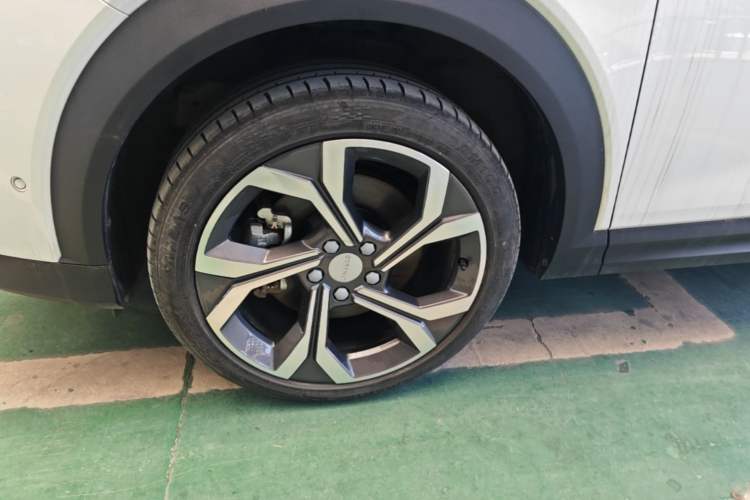 Used Lynk & Co 06 2023 Remix 1.5T Dynamic Halo Exterior 4