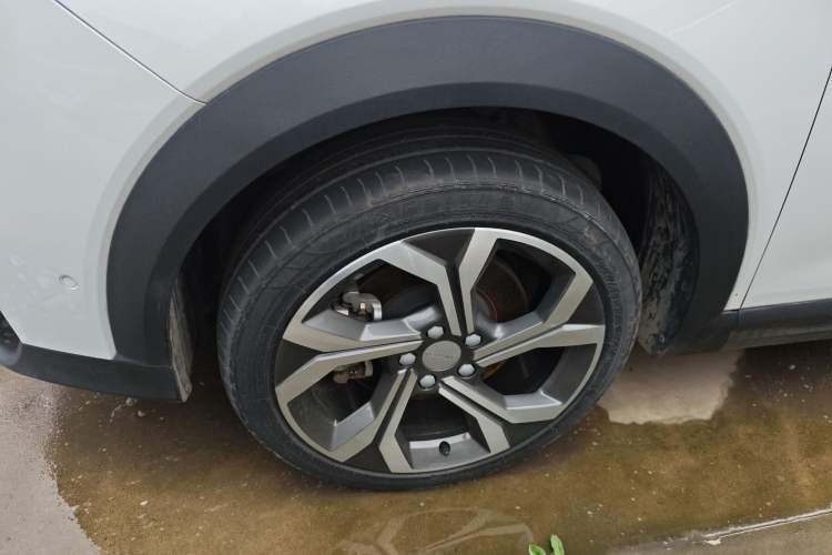 Used Lynk & Co 06 2023 Remix 1.5T Dynamic Halo Exterior 4