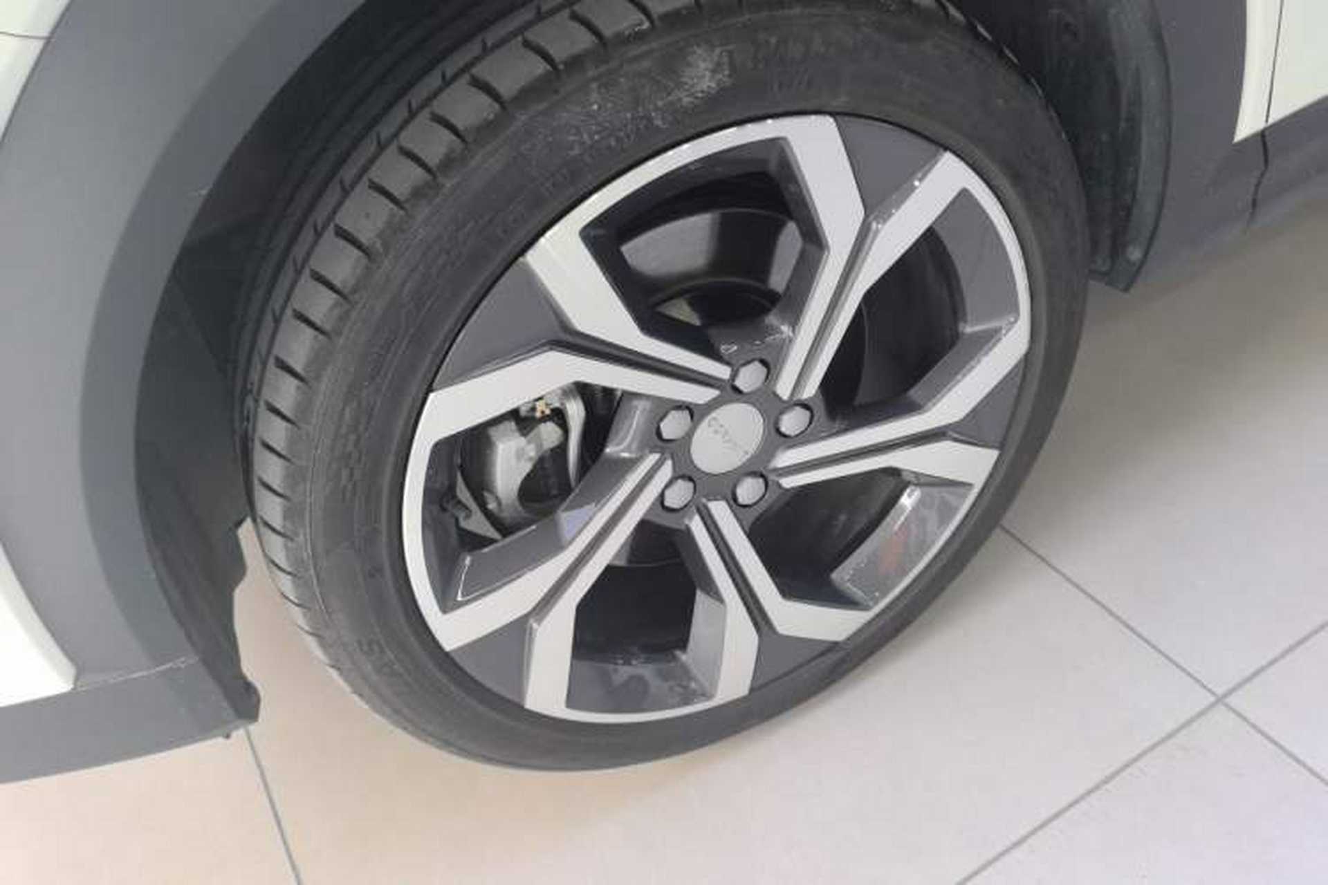 Used Lynk & Co 06 2023 Remix 1.5T Dynamic Halo Exterior 4