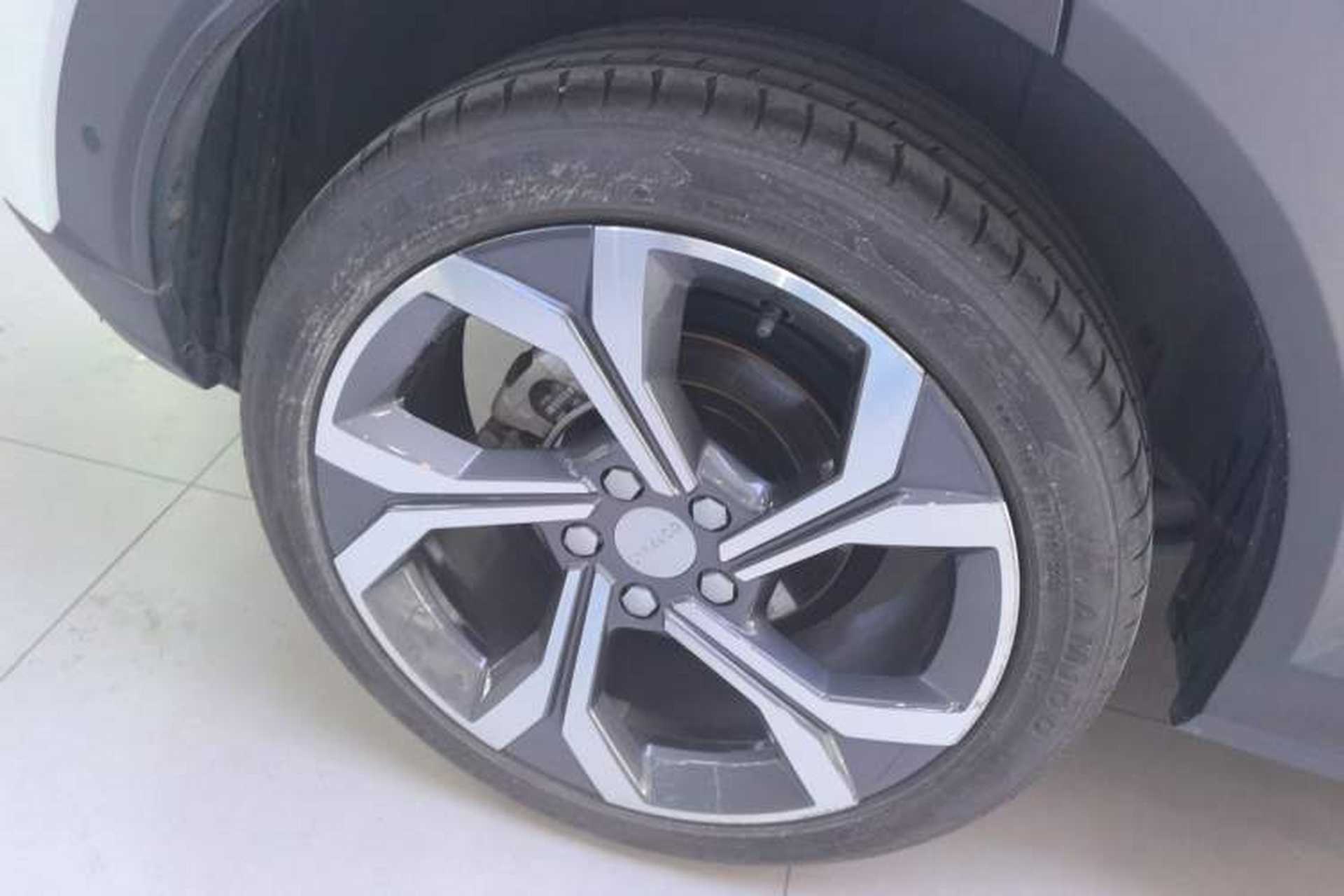 Used Lynk & Co 06 2023 Remix 1.5T Dynamic Halo Exterior 5