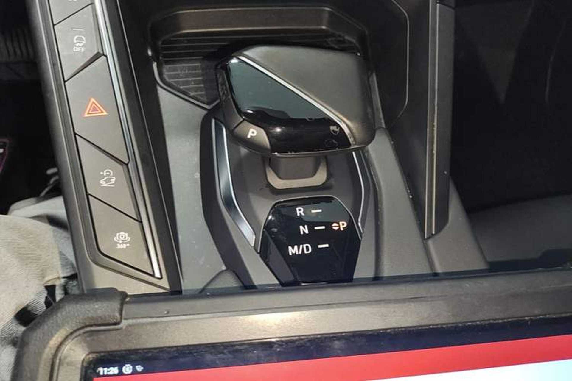 Used Lynk & Co 06 2023 Remix 1.5T JinPro Gear Lever