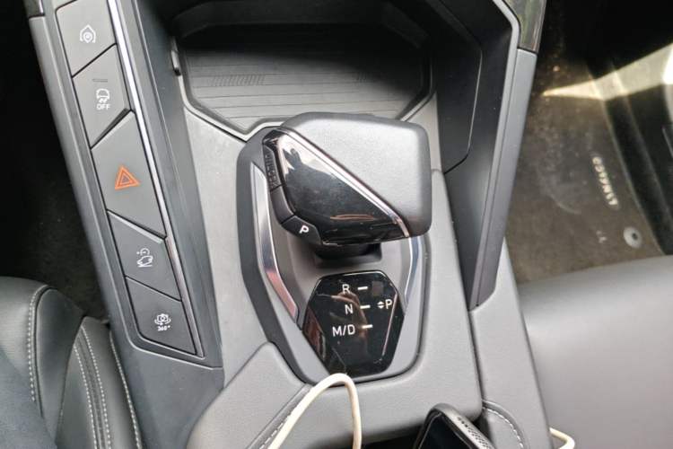 Used Lynk & Co 06 2023 Remix 1.5T JinPro Gear Lever