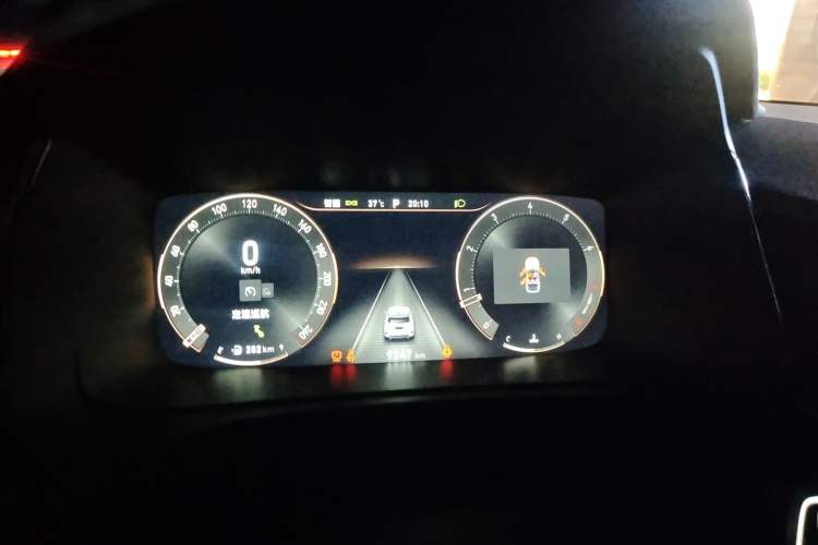 Used Lynk & Co 06 2023 Remix 1.5T JinPro Instrument Cluster
