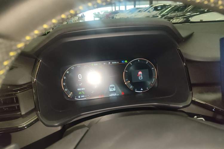 Used Lynk & Co 06 2023 Remix 1.5T Dynamic Halo Instrument Cluster