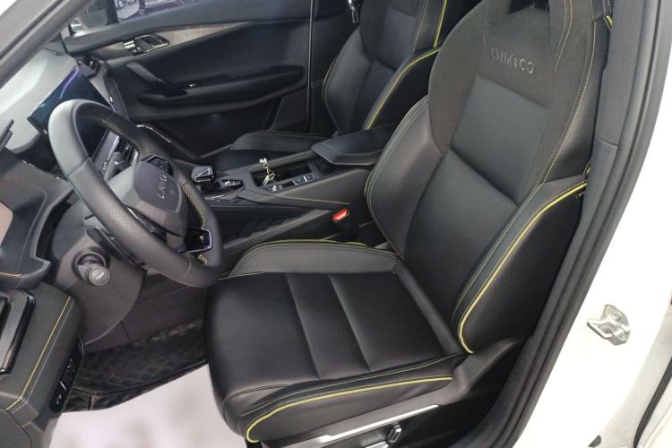 Used Lynk & Co 06 2023 Remix 1.5T Dynamic Halo Interior 1