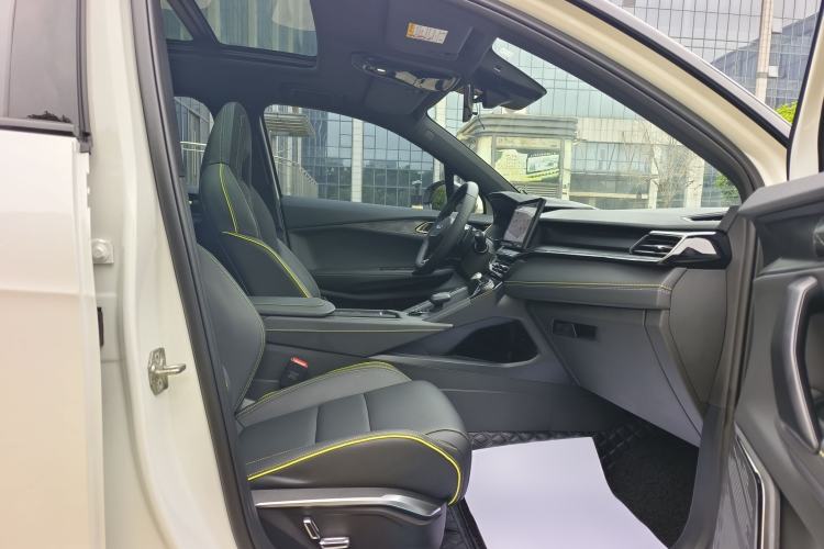 Used Lynk & Co 06 2023 Remix 1.5T Dynamic Halo Interior 10