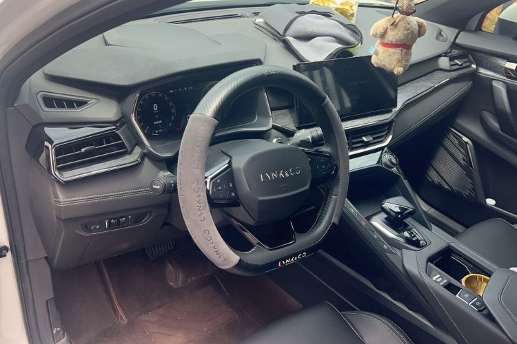 Used Lynk & Co 06 2023 Remix 1.5T JinPro Interior 3