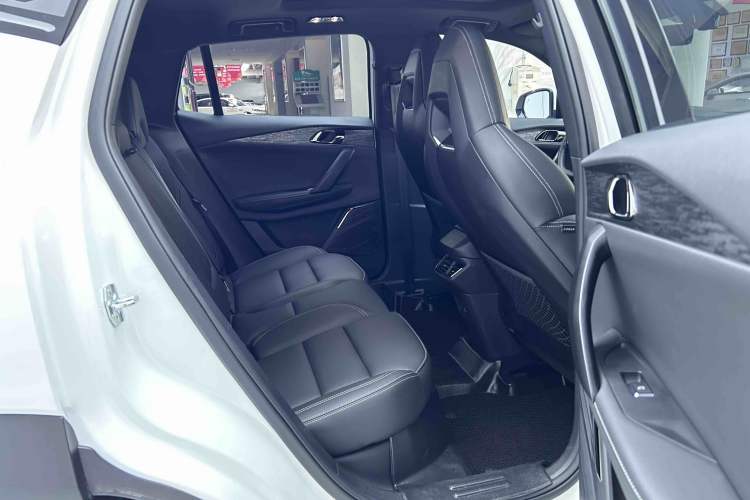 Used Lynk & Co 06 2023 Remix 1.5T JinPro Interior 4