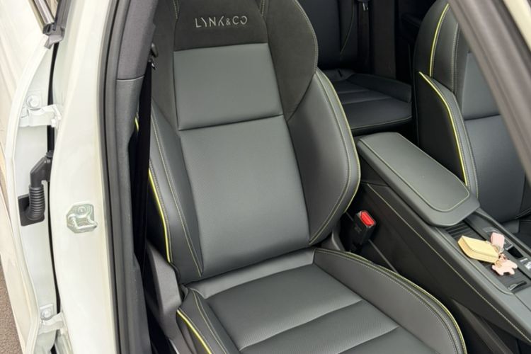 Used Lynk & Co 06 2023 Remix 1.5T Dynamic Halo Interior 7