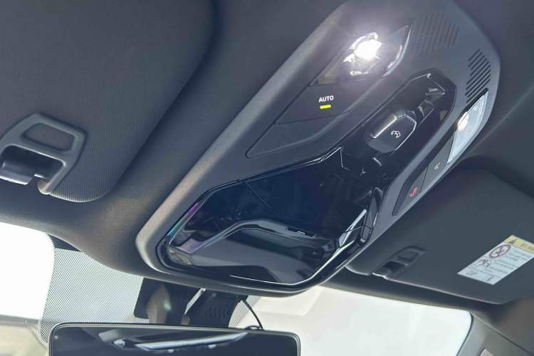 Used Lynk & Co 06 2023 Remix 1.5T JinPro Interior 9