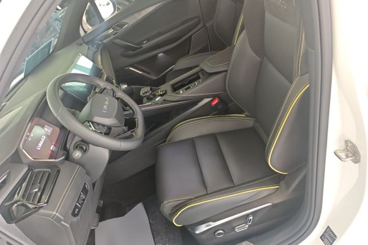 Used Lynk & Co 06 2023 Remix 1.5T Dynamic Halo Left Front Seat