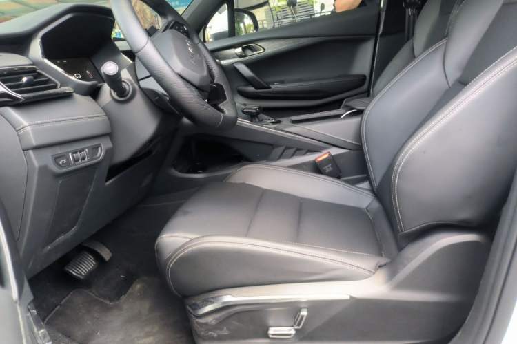 Used Lynk & Co 06 2023 Remix 1.5T JinPro Left Front Seat