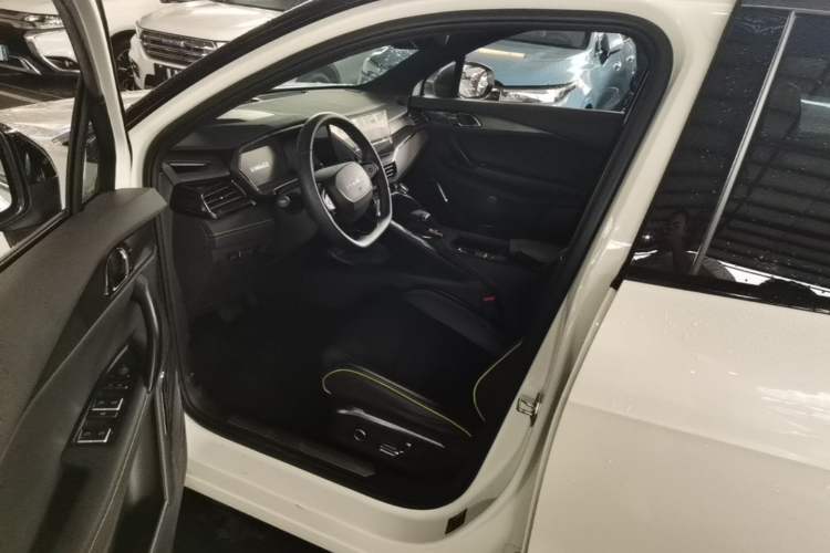 Used Lynk & Co 06 2023 Remix 1.5T Dynamic Halo Left Front Seat