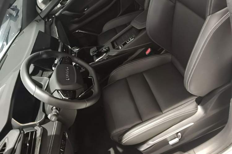 Used Lynk & Co 06 2023 Remix 1.5T JinPro Left Front Seat