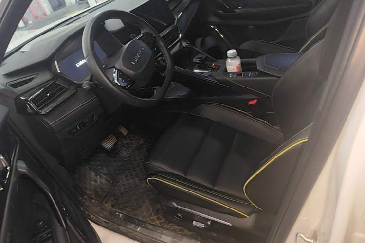 Used Lynk & Co 06 2023 Remix 1.5T Dynamic Halo Left Front Seat