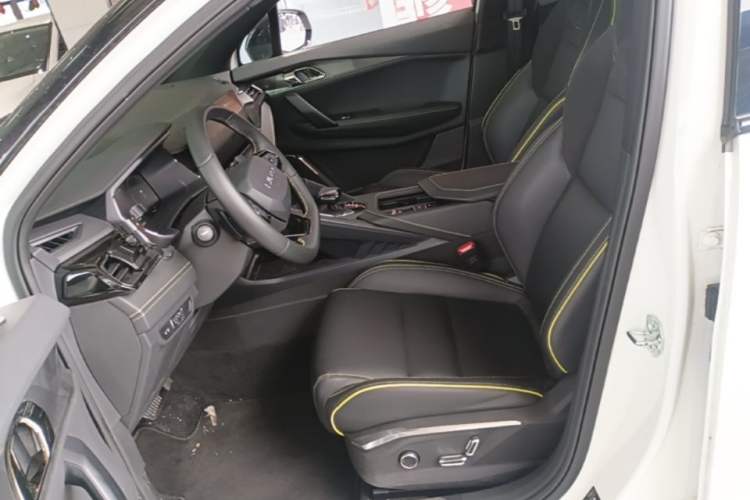 Used Lynk & Co 06 2023 Remix 1.5T Dynamic Halo Left Front Seat