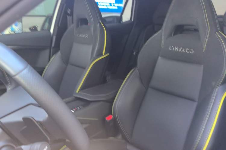 Used Lynk & Co 06 2023 Remix 1.5T Dynamic Halo Left Front Seat
