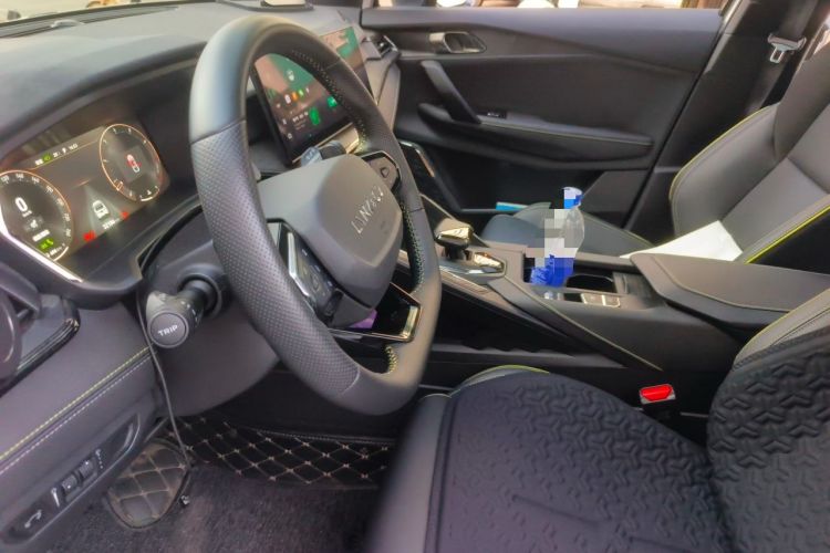 Used Lynk & Co 06 2023 Remix 1.5T Dynamic Halo Left Front Seat