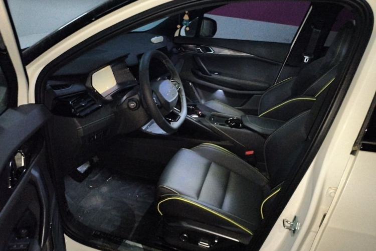 Used Lynk & Co 06 2023 Remix 1.5T Dynamic Halo Left Front Seat