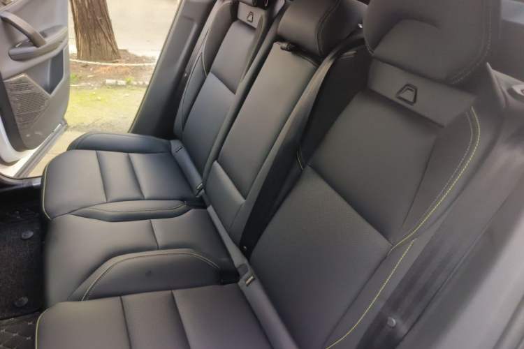 Used Lynk & Co 06 2023 Remix 1.5T Dynamic Halo Left Rear Seat