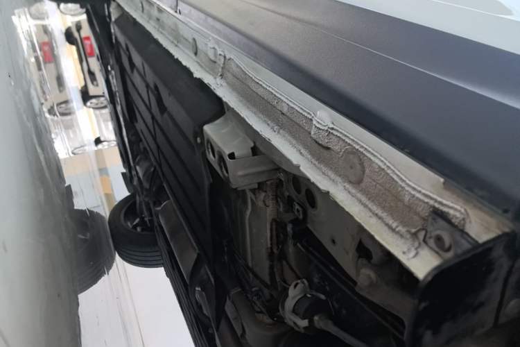 Used Lynk & Co 06 2023 Remix 1.5T JinPro Left Side Sill