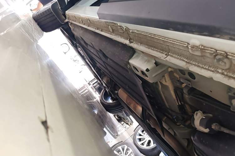 Used Lynk & Co 06 2023 Remix 1.5T Dynamic Halo Left Side Sill