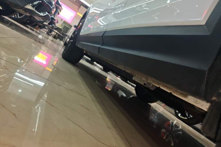 Used Lynk & Co 06 2023 Remix 1.5T Plus Model Left Side Sill