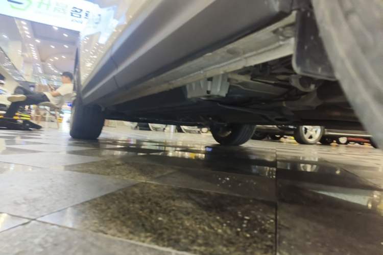 Used Lynk & Co 06 2023 Remix 1.5T Dynamic Halo Left Side Sill
