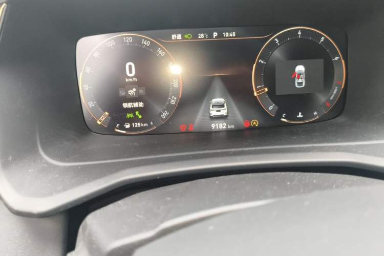 Used Lynk & Co 06 2023 Remix 1.5T Dynamic Halo Odometer Close Up