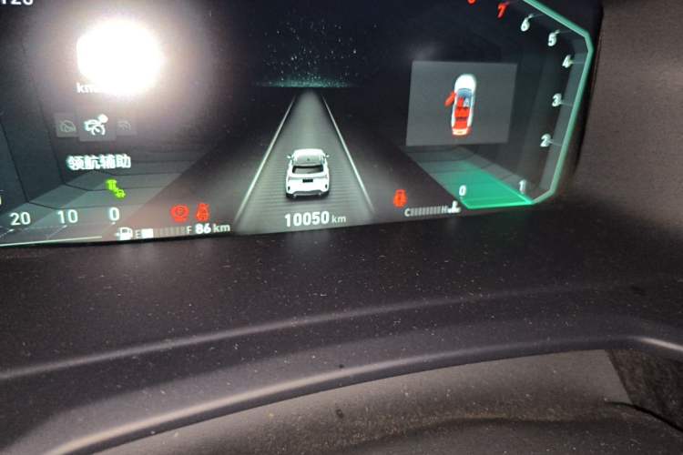Used Lynk & Co 06 2023 Remix 1.5T Dynamic Halo Odometer Close Up