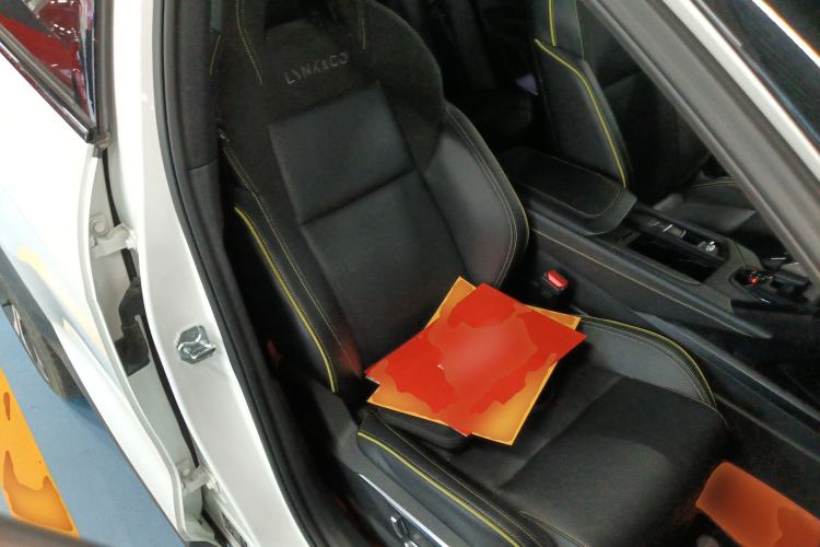 Used Lynk & Co 06 2023 Remix 1.5T Dynamic Halo Right Front Seat
