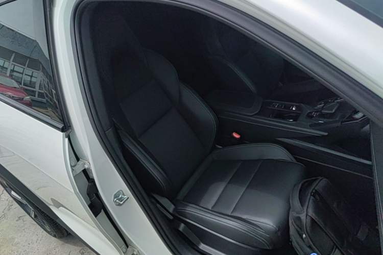 Used Lynk & Co 06 2023 Remix 1.5T JinPro Right Front Seat