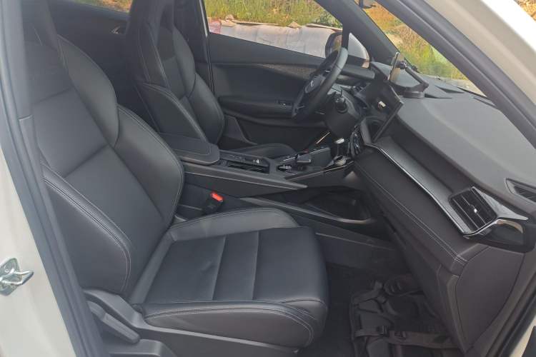 Used Lynk & Co 06 2023 Remix 1.5T JinPro Right Front Seat
