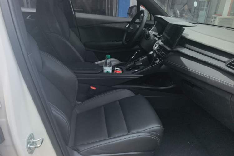 Used Lynk & Co 06 2023 Remix 1.5T JinPro Right Front Seat