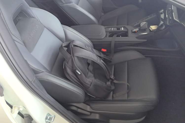 Used Lynk & Co 06 2023 Remix 1.5T JinPro Right Front Seat