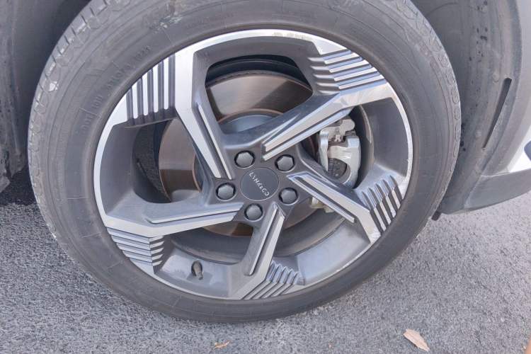 Used Lynk & Co 06 2023 Remix 1.5T JinPro Right Front Wheel Hub