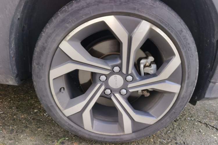 Used Lynk & Co 06 2023 Remix 1.5T Dynamic Halo Right Front Wheel Hub