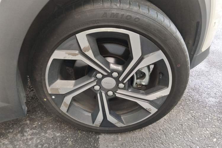 Used Lynk & Co 06 2023 Remix 1.5T Dynamic Halo Right Front Wheel Hub