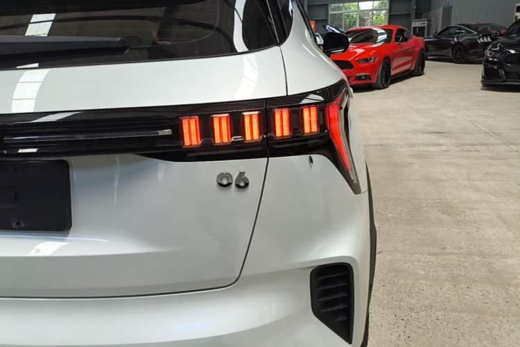 Used Lynk & Co 06 2023 Remix 1.5T Dynamic Halo Right Rear Taillight