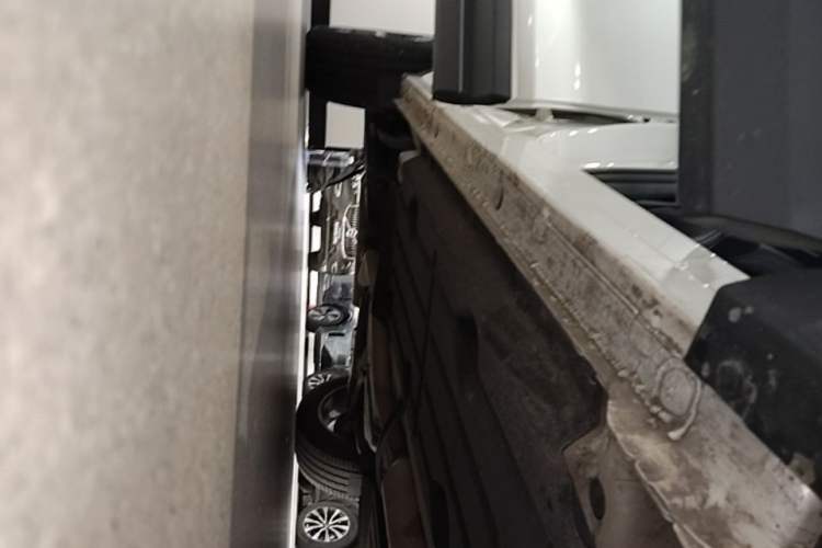 Used Lynk & Co 06 2023 Remix 1.5T JinPro Right Side Sill