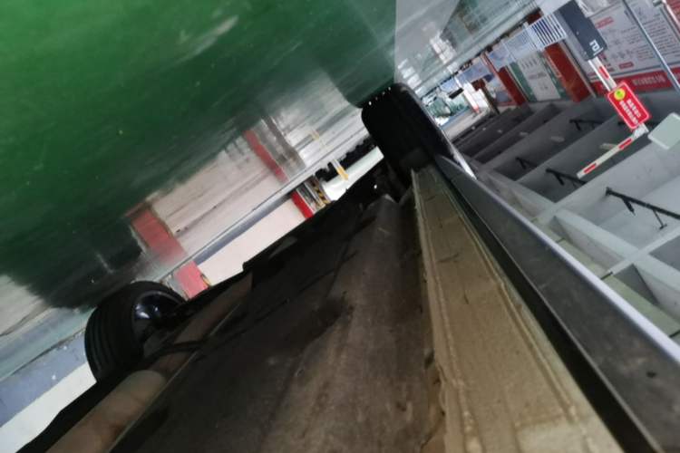 Used Lynk & Co 06 2023 Remix 1.5T Dynamic Halo Right Side Sill