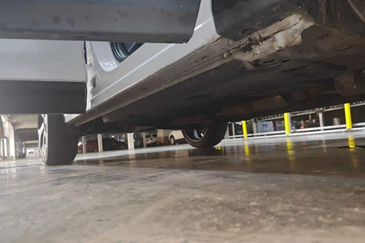 Used Lynk & Co 06 2023 Remix 1.5T Dynamic Halo Right Side Sill