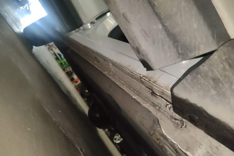 Used Lynk & Co 06 2023 Remix 1.5T Dynamic Halo Right Side Sill