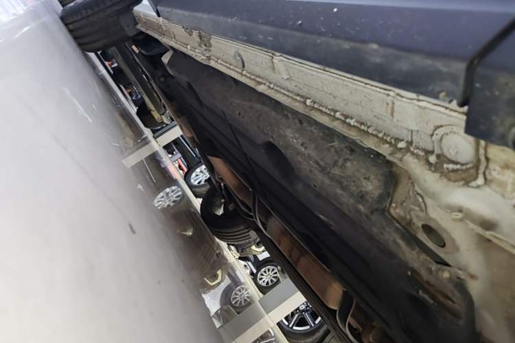 Used Lynk & Co 06 2023 Remix 1.5T Dynamic Halo Right Side Sill