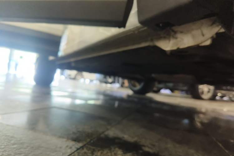 Used Lynk & Co 06 2023 Remix 1.5T Dynamic Halo Right Side Sill