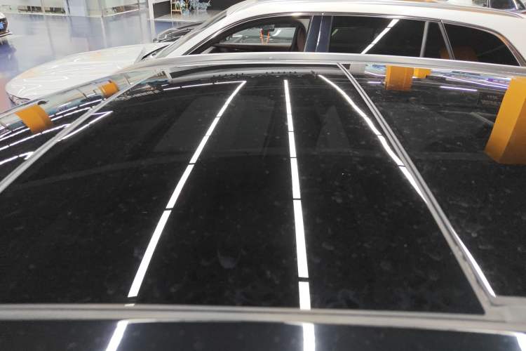 Used Lynk & Co 06 2023 Remix 1.5T Dynamic Halo Roof