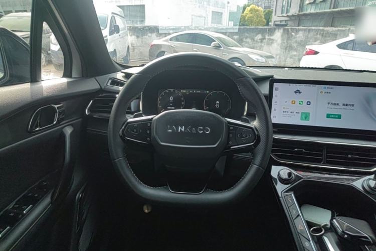 Used Lynk & Co 06 2023 Remix 1.5T Dynamic Halo Steering Wheel