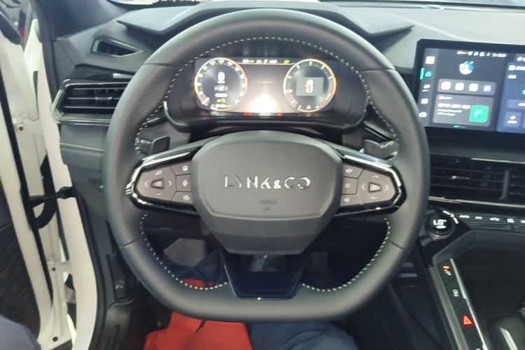 Used Lynk & Co 06 2023 Remix 1.5T Dynamic Halo Steering Wheel