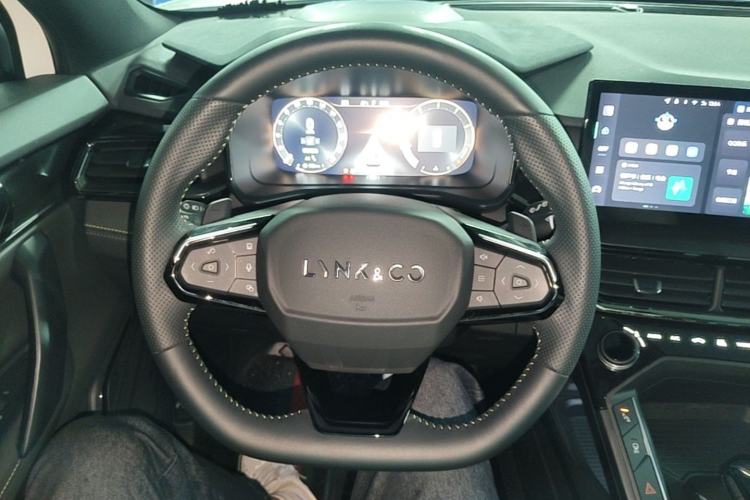 Used Lynk & Co 06 2023 Remix 1.5T Dynamic Halo Steering Wheel