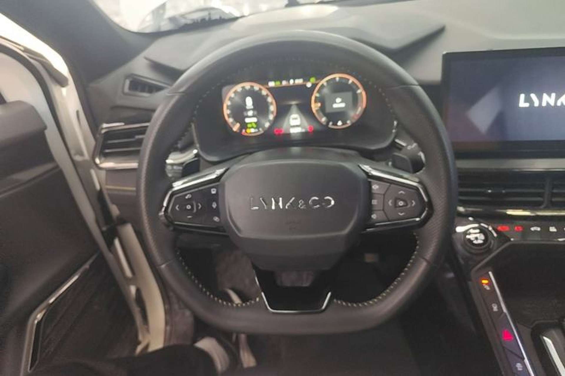 Used Lynk & Co 06 2023 Remix 1.5T Dynamic Halo Steering Wheel
